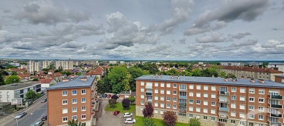 Studio in Troyes, France No. 160254 5