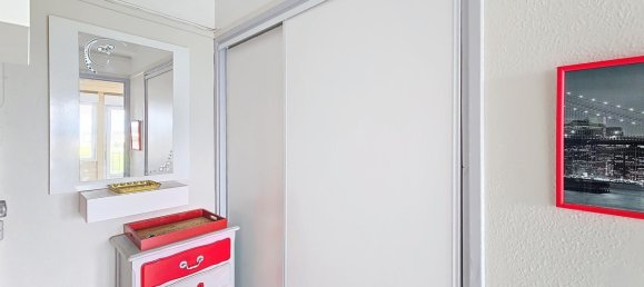 Studio in Troyes, France No. 160254 4