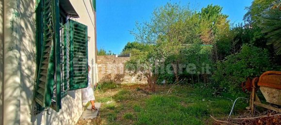 7 bedrooms Villa in Florence, Italy No. 48615 4