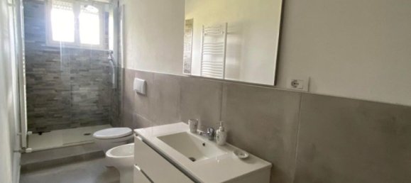 Apartamento de 2 habitaciónes en Luni, Italy No. 94532 3