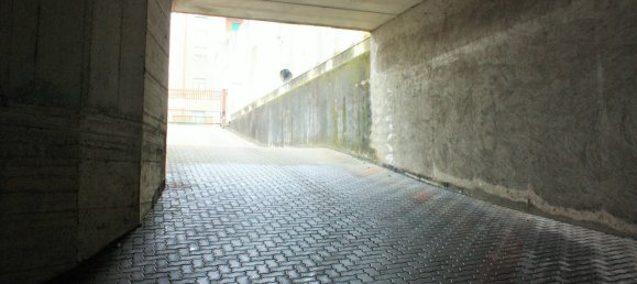 Гараж с 1 комнатой в Турин, Италия № 220125 4