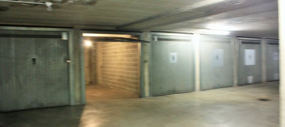 Гараж с 1 комнатой в Турин, Италия № 220125 6