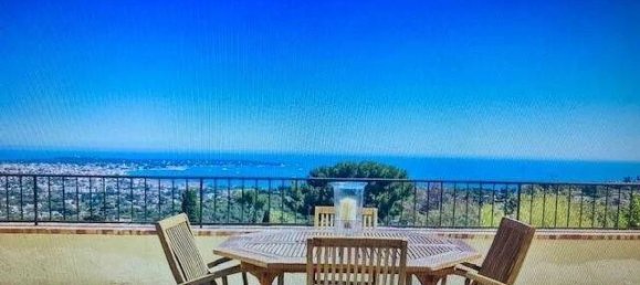 4 bedrooms Villa in Vallauris, France No. 195130 6