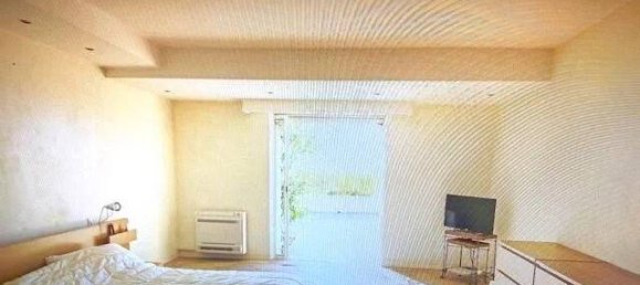 4 bedrooms Villa in Vallauris, France No. 195130 13