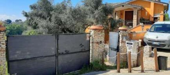 7-Zimmer Wohnung in Fara in Sabina, Italy, Nr. 217799 2