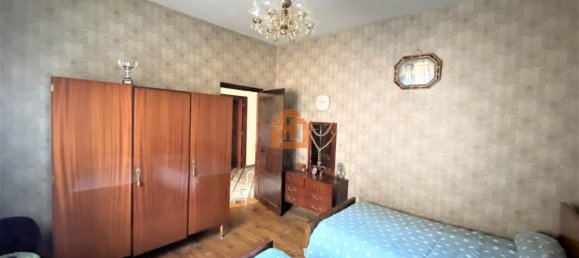 Casa de 6 dormitorios en León, Spain No. 29001 17