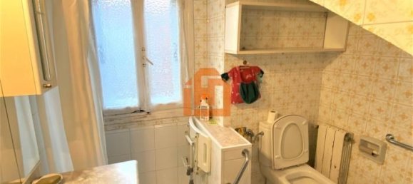 Casa de 6 dormitorios en León, Spain No. 29001 18