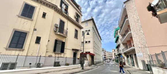 2 rooms Apartment in Pozzuoli, Italy No. 195498 10