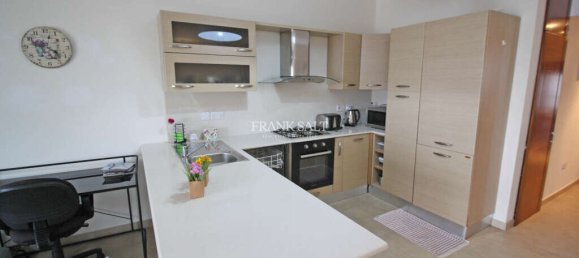 2 bedrooms Apartment in Sliema, Malta No. 3881 2