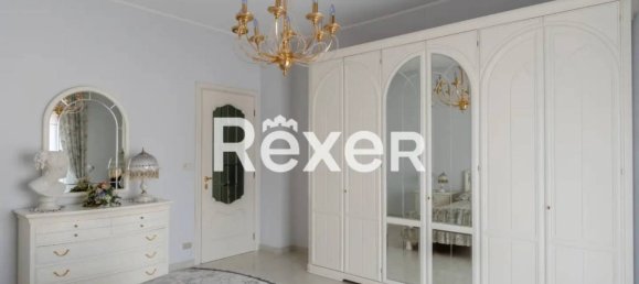 3 bedrooms Apartment in Nichelino, Italy No. 376241 2