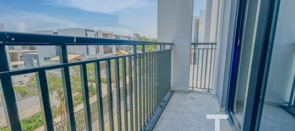 4 bedrooms Townhouse in Dubai Land, UAE No. 33334 10