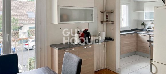 Casa de 3 dormitorios en Franconville, France No. 178713 2