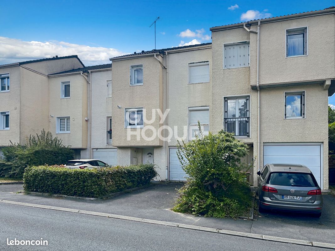 Casa de 3 dormitorios en Franconville, France No. 178713