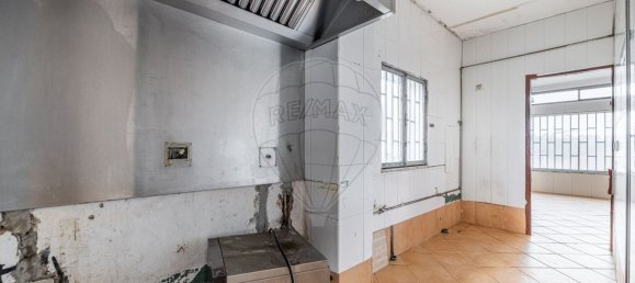 139m² Commercial property in Vila Nova de Famalicao, Portugal No. 28677 10