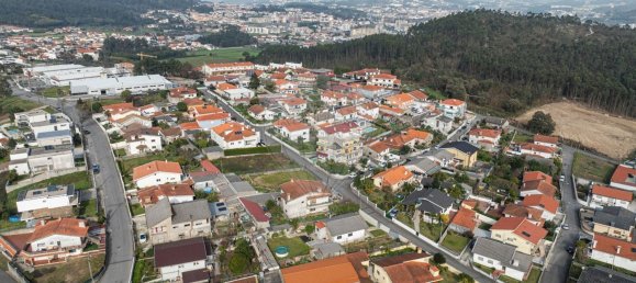 139m² Commercial property in Vila Nova de Famalicao, Portugal No. 28677 19