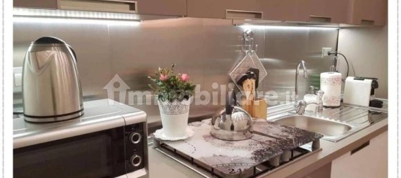 3 bedrooms Apartment in Rome, Italy No. 276822 3