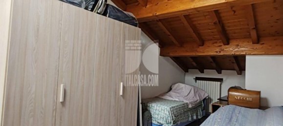 Edifício de 5 divisões em Caravaggio, Italy N.º 272724 25