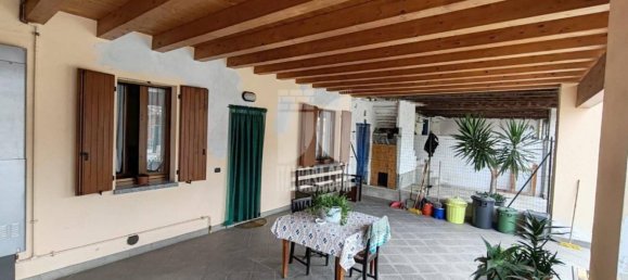 Edifício de 5 divisões em Caravaggio, Italy N.º 272724 4