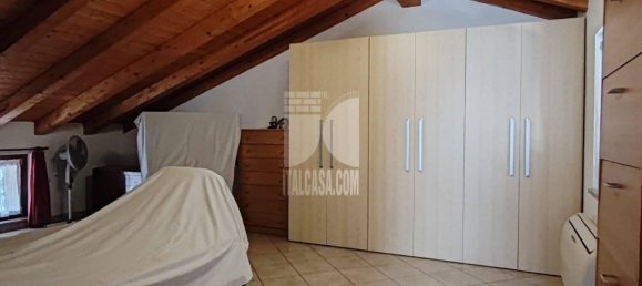 Edifício de 5 divisões em Caravaggio, Italy N.º 272724 20