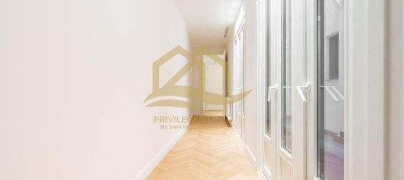 2 bedrooms Apartment in Ciutat Vella, Spain No. 34002 7