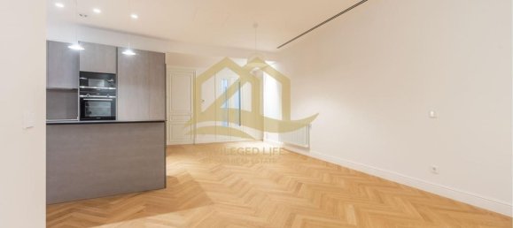 2 bedrooms Apartment in Ciutat Vella, Spain No. 34002 13