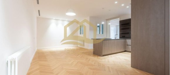 2 bedrooms Apartment in Ciutat Vella, Spain No. 34002 8