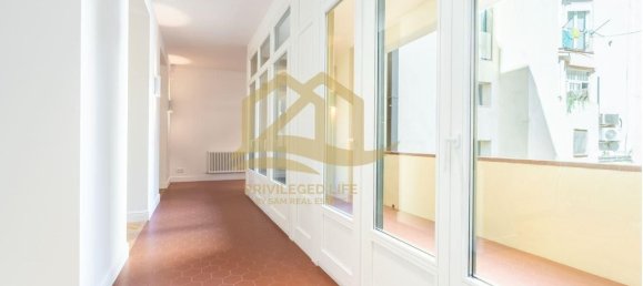 2 bedrooms Apartment in Ciutat Vella, Spain No. 34002 21