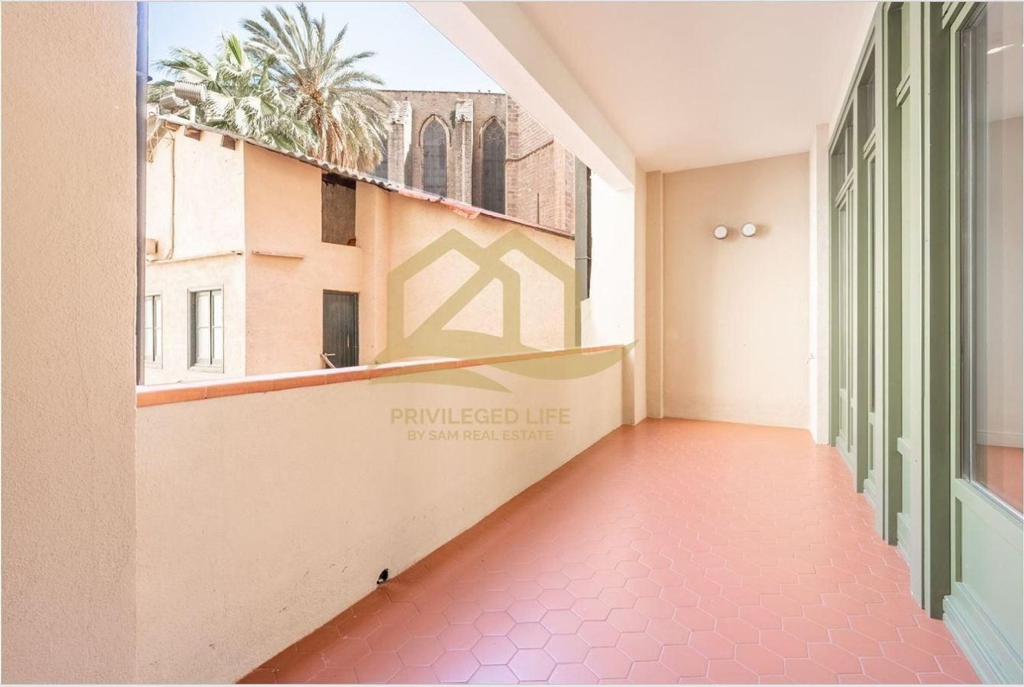 2 bedrooms Apartment in Ciutat Vella, Spain No. 34002