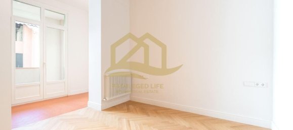 2 bedrooms Apartment in Ciutat Vella, Spain No. 34002 22