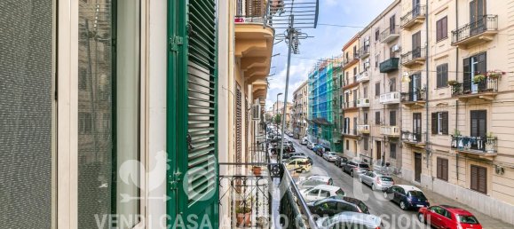 2 chambres Appartement à Palermo, Italy No. 329211 6