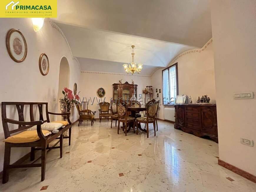 2 bedrooms House in Novellara, Italy No. 374288