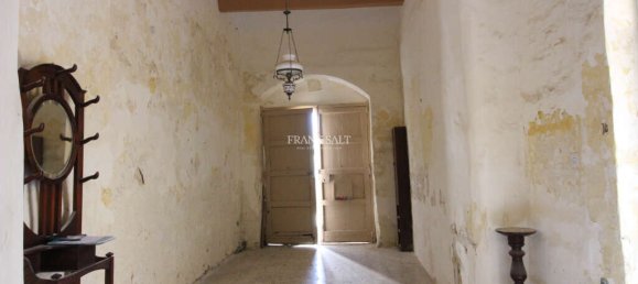 3 bedrooms Farm in Lija, Malta No. 199 27