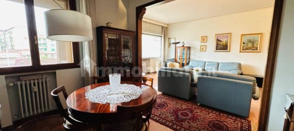 3 bedrooms Apartment in Florence, Italy No. 375711 11