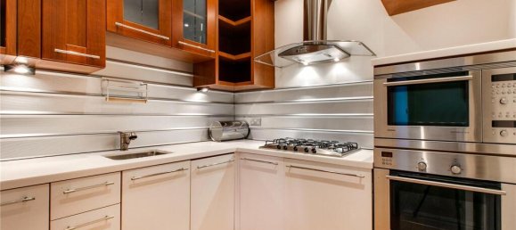 1 bedroom Apartment in London, United Kingdom No. 12879 4