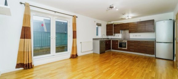 2 bedrooms Apartment in Hayes, United Kingdom No. 13515 3