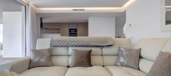 3 chambres Penthouse à Marbella, Spain No. 35490 9