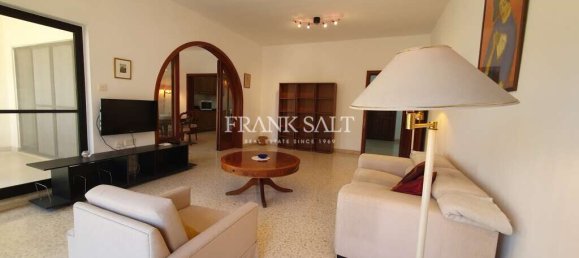 Apartamento de 2 dormitorios en Saint Julian's, Malta No. 7370 4