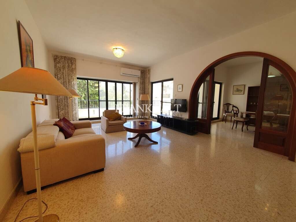 Apartamento de 2 dormitorios en Saint Julian's, Malta No. 7370