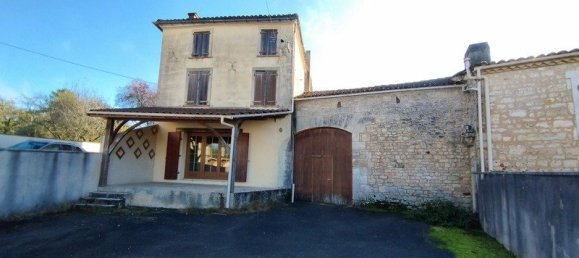 3 bedrooms House in Garat, France No. 111113 4