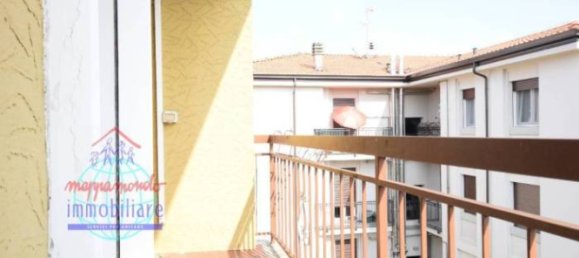 2 bedrooms Apartment in Cento, Italy No. 302097 16