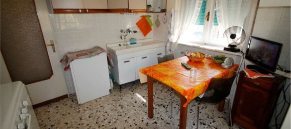 Apartamento de 4 dormitorios en Rota d'Imagna, Italy No. 380796 23