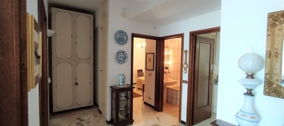 4 rooms Apartment in Savona, Italy No. 73652 12