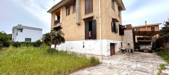 6 rooms House in Rome, Italy No. 23106 5