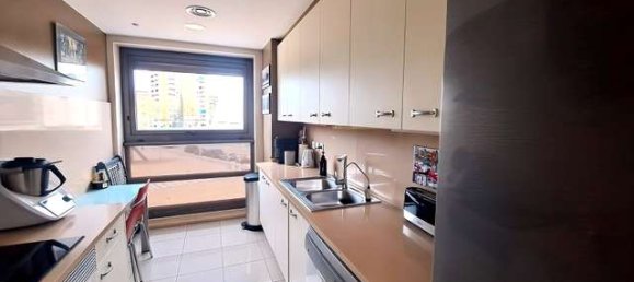 3 bedrooms Apartment in Sant Marti, Spain No. 82923 3