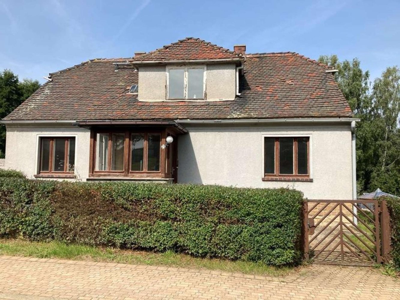 7 rooms House in Burgenlandkreis, Germany No. 15307