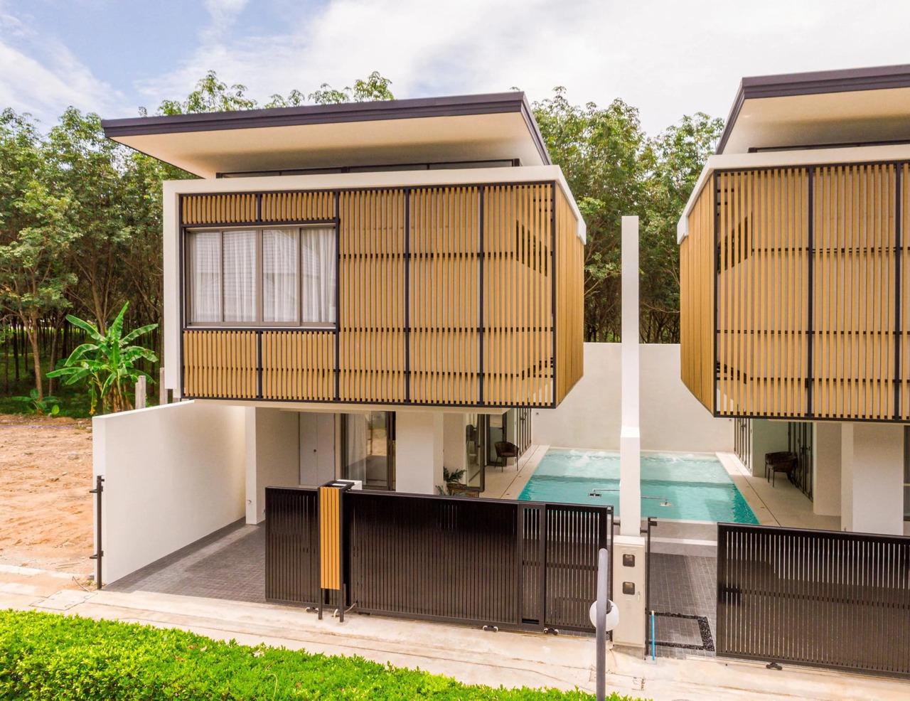 3 bedrooms Penthouse in Phuket, Thailand No. 33402