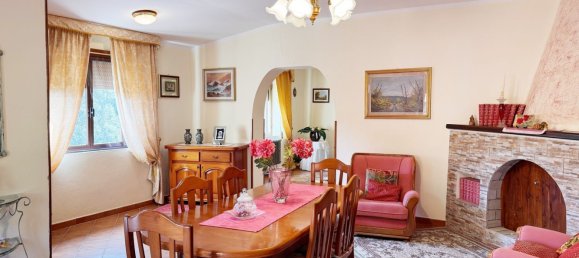 7 rooms House in Luras, Italy No. 141632 3