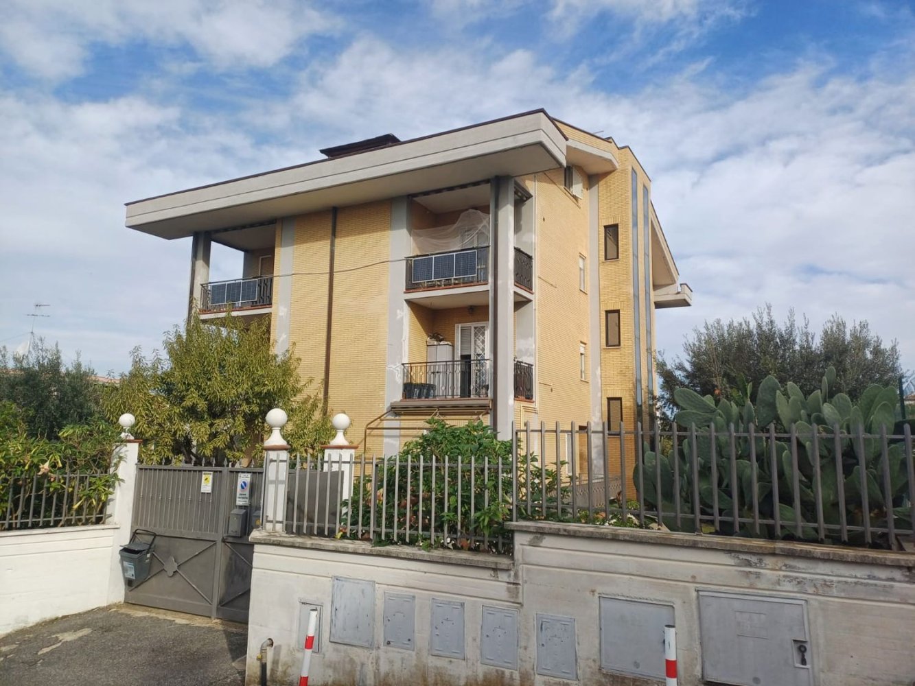 3 rooms Penthouse in Castel Gandolfo, Italy No. 83445