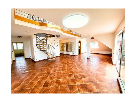 5غرفة منزل ذو طابقين في Hesse, Germany رقم 239051