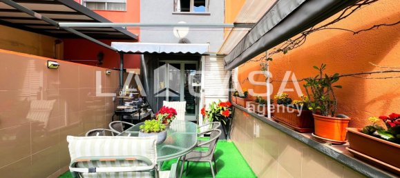 Дом с 3 спальнями в Бадалона, Испания № 22071 4